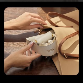 Máy massage cổ SKG G7 Pro Fold Titanium